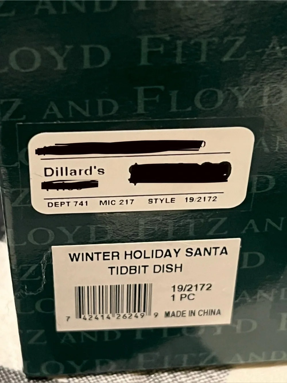 NWT WINTER HOLIDAY SANTA TIDBIT DISH.